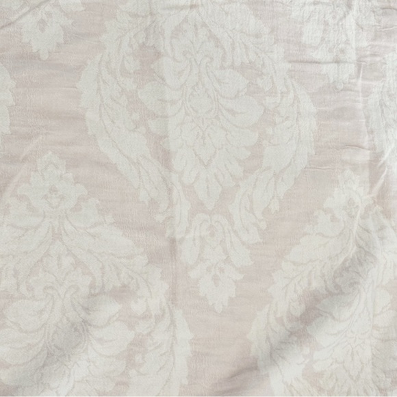 SOUTHERN LIVING Pink White Matelassé Replacement Pillow Sham King Size 20” X 36” - Picture 5 of 9